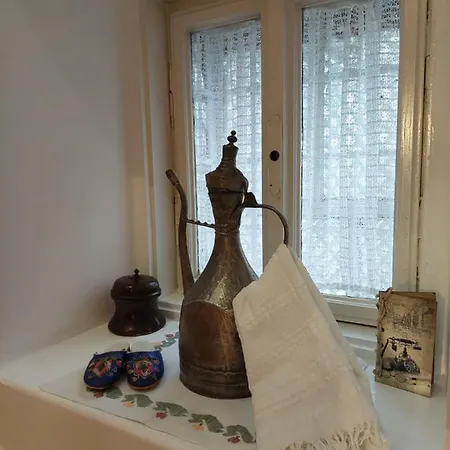 Honey Free Parking *