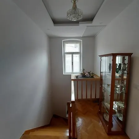 Honey Free Parking Saraybosna