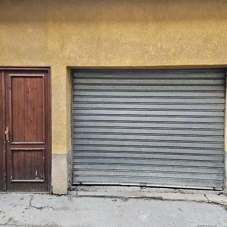 Apartment Honey Free Parking