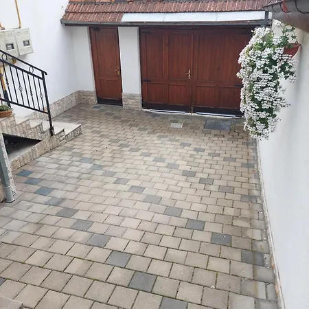 Daire Honey Free Parking