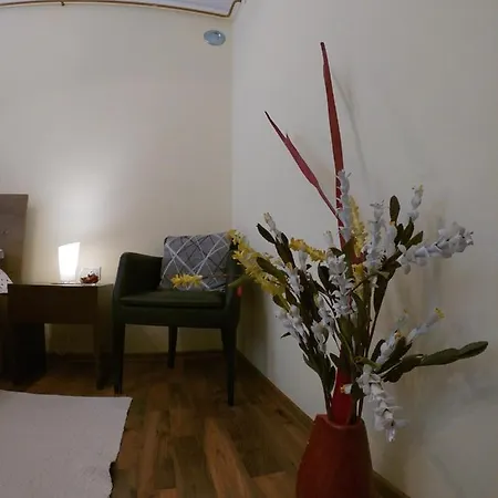 Honey Free Parking *