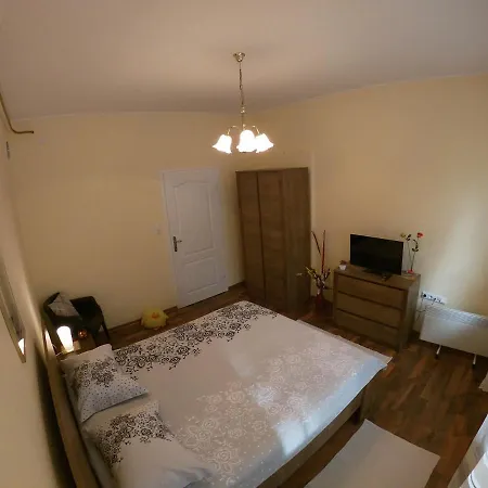 Honey Free Parking アパート *