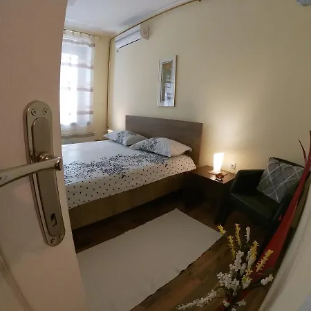 Honey Free Parking Apartment Sarajevo