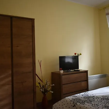 Apartment Honey Free Parking